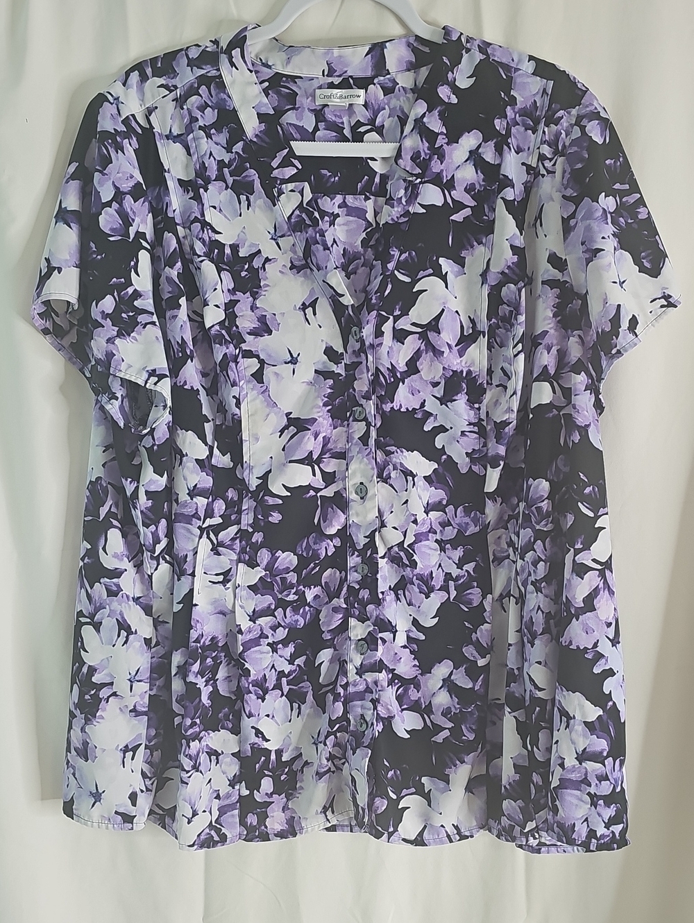 croft & barrow Purple and White Floral Button-Front Women's Top